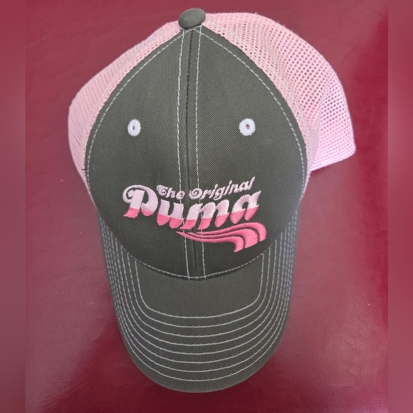 ⭐️Puma Women's Pink and Green Cap - Picture 1 of 4